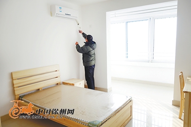 我市首批外来务工人员入住公租房