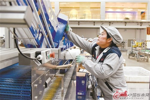 徐州君乐宝乳业生产车间.